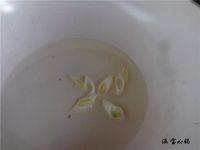 肉丝炒蒜黄的做法步骤5