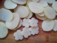 麻辣土豆片的做法步骤2