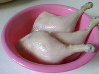 豉油鸭腿的做法步骤1
