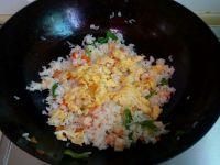 虾仁鸡蛋饭的做法步骤9