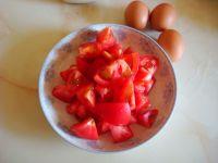 西红柿炒蛋皮的做法步骤1