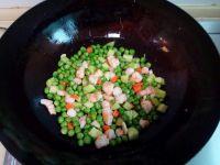 豌豆虾仁的做法步骤6