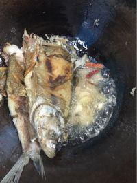 番茄鱼的做法步骤3