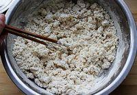 烫面韭菜盒子的做法步骤2