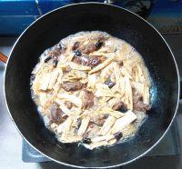 牛肉烧腐竹的做法步骤12