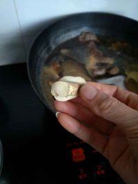 土豆花生烧牛肉的做法步骤5