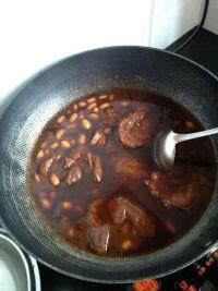 土豆花生烧牛肉的做法步骤9