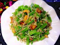 针菇芹菜腰果的做法步骤7