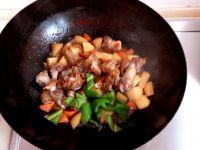 土豆炖小蹄的做法步骤8