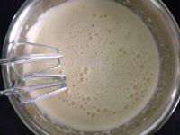 蜂蜜酸奶蛋糕的做法步骤3