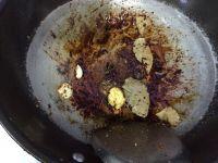 五花肉焖蚝豉的做法步骤8