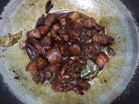 五花肉焖蚝豉的做法步骤12