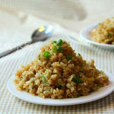 葱油酱香炒饭