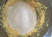 蔓越莓磅蛋糕的做法步骤3