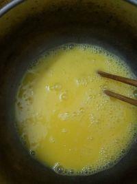 苦瓜煎鸡蛋的做法步骤2