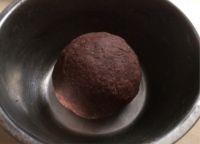 全麦可可葡萄干欧包的做法步骤1