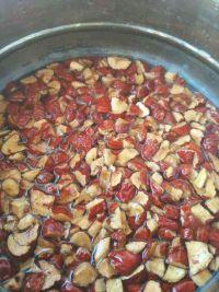 枣泥梅花酥的做法步骤1