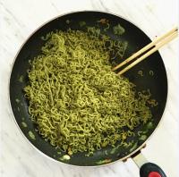 青酱鲜虾拌面#小虾创意料理#的做法步骤11