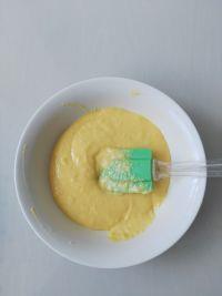 戚风蛋糕的做法步骤5