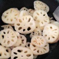 胭脂藕片的做法步骤4