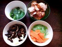 鸡腿香菇干的做法步骤2