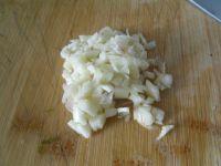 金蒜鸡翅的做法步骤3