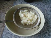 金蒜鸡翅的做法步骤5