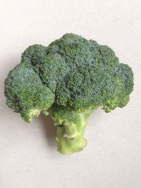 西兰花炒火腿的做法步骤1