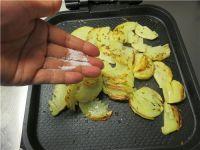 香煎土豆片的做法步骤10