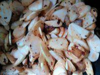 笋炒回锅肉的做法步骤7