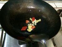 鱼滑炒杜院凉瓜的做法步骤11