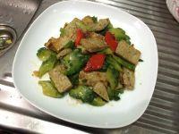 鱼滑炒杜院凉瓜的做法步骤14