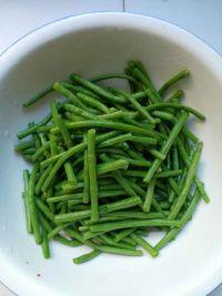 凉拌麻辣豇豆的做法步骤6