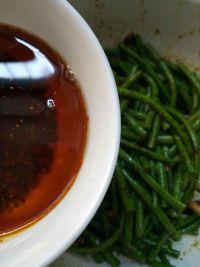 凉拌麻辣豇豆的做法步骤10