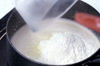 红曲酥皮泡芙的做法步骤6