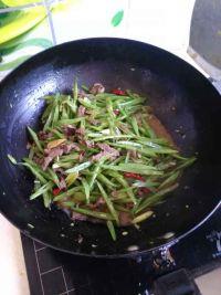 梅豆丝炒牛肉的做法步骤8