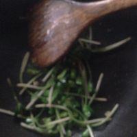 时蔬炒方便面的做法步骤5