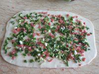 香肠小葱花卷的做法步骤6