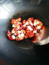 紫苏小龙虾的做法步骤7