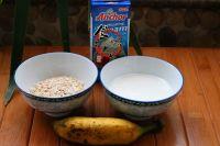 香蕉牛奶燕麦粥的做法步骤1