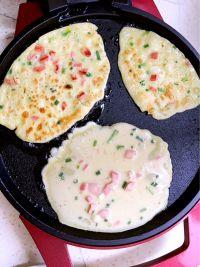 韭菜鸡蛋饼的做法步骤4