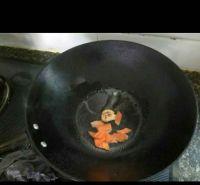 胡萝卜炒茄子的做法步骤3