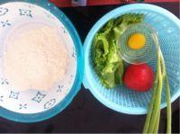 西红柿鸡蛋疙瘩汤的做法步骤1