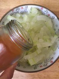 虾油拌冬瓜的做法步骤5