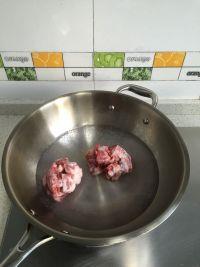 田园青豆排骨汤的做法步骤2