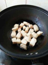 土豆红烧肉的做法步骤2